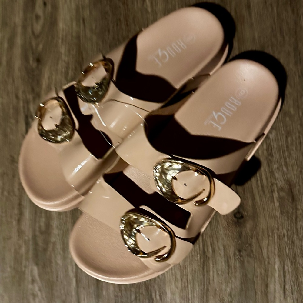 Rouge! Nude Sandals with Gold Accents